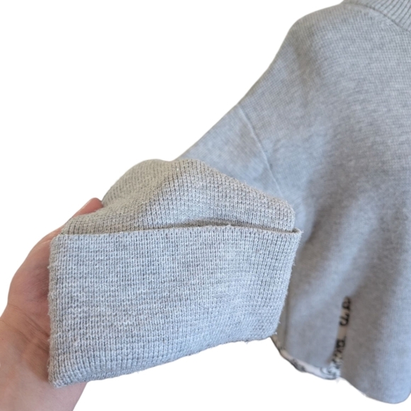 Victor Alfaro Oversized Mockneck Sweater Light Grey Knit Pullover Women's Small - Picture 9 of 13